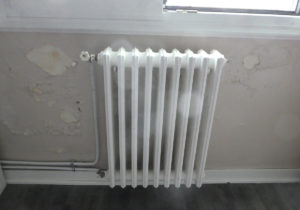 Un radiateur branché sur le même côté