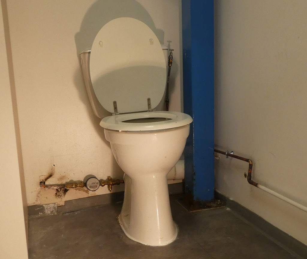Le siège des Toilettes a été re positionné